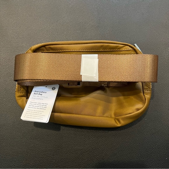 NWT lululemon everywhere belt bag - Picture 3 of 8